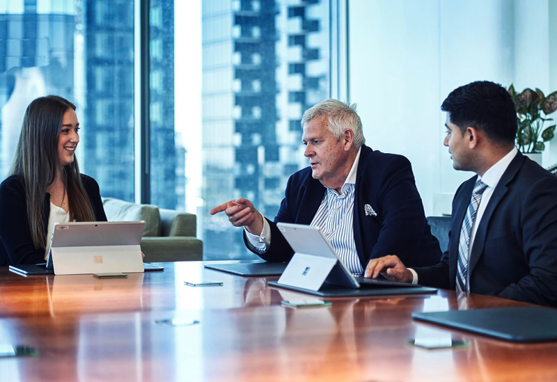 Motivate-Employees-in-the-Modern-Workplace.jpg